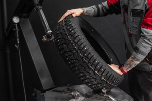 фото протектора и шины WINTERNOVA STUD I Шина ZMAX WINTERNOVA STUD I 185/65 R14 90T