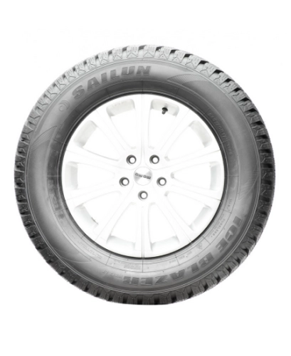 фото протектора и шины Ice Blazer WST2 LT Шина Sailun Ice Blazer WST2 265/70 R17 115S