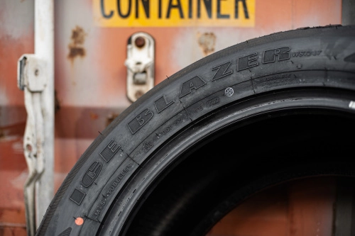 фото протектора и шины Ice Blazer WST2 LT Шина Sailun Ice Blazer WST2 265/70 R17 115S