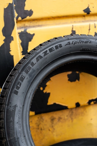 фото протектора и шины Ice Blazer Alpine+ Шина Sailun Ice Blazer Alpine+ 175/60 R15 81H
